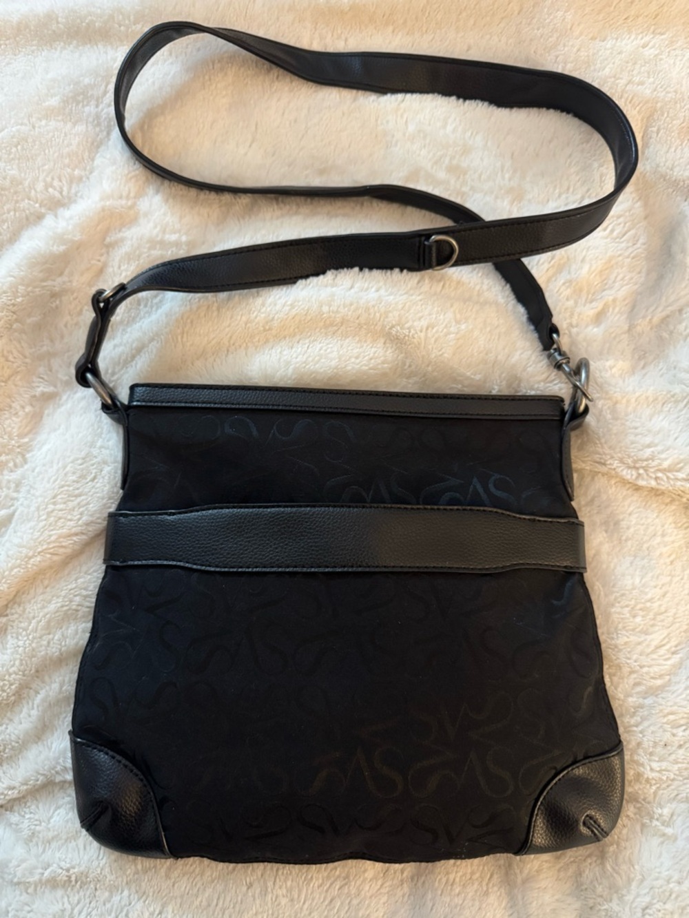 Simply Vera Vera Wang Black Nylon Crossbody Bag Logo Print Adjustable Strap